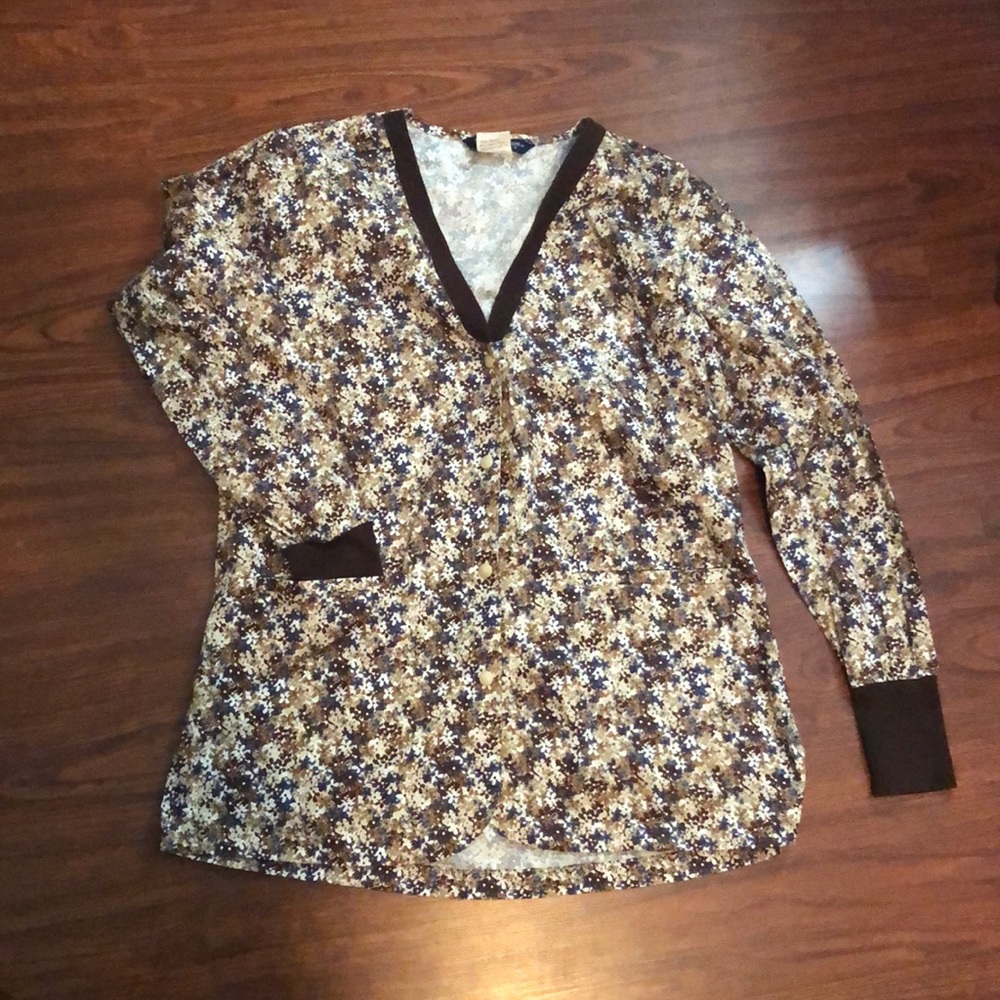 ❌sold❌Nu Dimensions Stretch scrub jacket